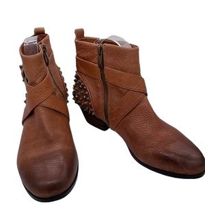 Vince Camuto Booties
